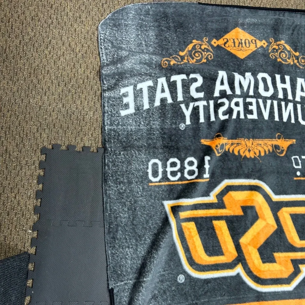 Unbranded Oklahoma State Cowboys 60x44 Black Orange Plush Throw Blanket